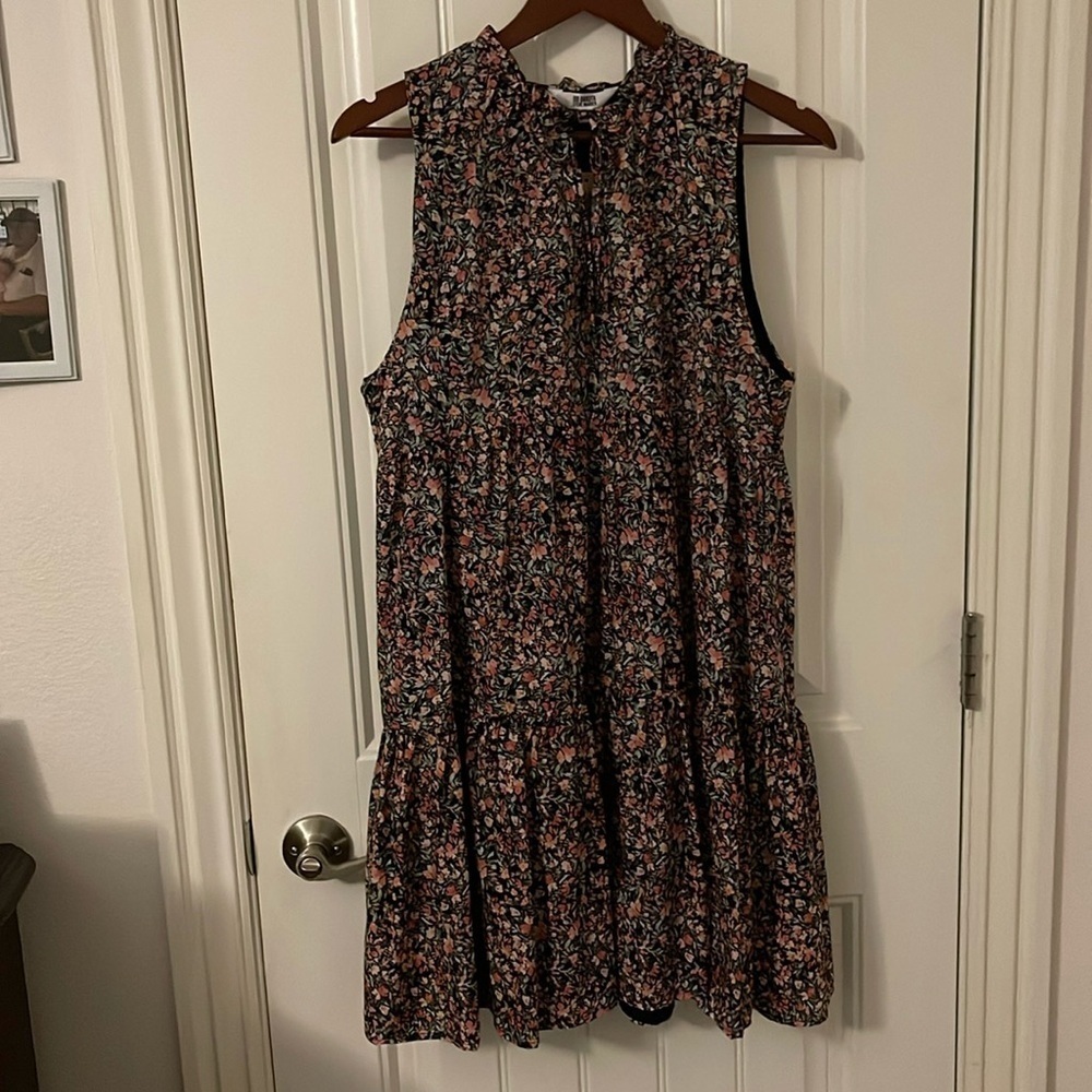 BB Dakota mini sleeveless Dress women sz M Steve Madden Tiered Floral cotton NWT